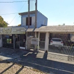 Casa comercial e residencial com 2 quartos, suíte, vaga de garagem, churrasqueira, no bairro Jardim Itú, Porto Alegre/RS&lt;BR&gt;&lt;BR&gt;Imóvel versátil com duas vagas de garagem, combinando espaço