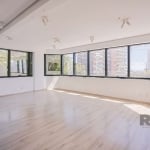 Libertas Imobiliária aluga Conjunto comercial unificado na melhor zona corporativa de Porto Alegre&lt;BR&gt;&lt;BR&gt;Imóvel com  48 m², bem iluminado e arejado, piso instalado, banheiro social.&lt;BR