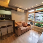 Apartamento com 3 quartos, vagas de garagem, semi mobiliado, no bairro Medianeira, Porto Alegre/RS&lt;BR&gt; &lt;BR&gt;Este apartamento semi-mobiliado oferece conforto e praticidade, contando com três