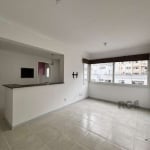 Apartamento semi mobiliado com 60m² no bairro Bela Vista. O imóvel possui cozinha americana com churrasqueira, living bem iluminado, suíte e lavabo. Apartamento ainda conta com junker e split nos 2 am