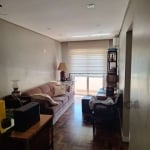 Vende-se apartamento desocupado de  1 dormitório com vaga/box no Passo da Areia em Porto Alegre. Ótimo apartamento ensolarado, silencioso, living amplo com sacada, copa cozinha, área de serviço e vist