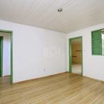 Casa para Venda - 49m², 2 dormitórios, 1 vaga - Jardim Carvalho