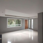 Casa 3 dorm. 1 Suíte + 3 vagas 223m² Cavalhada - Porto Alegre