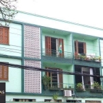 Apartamento de 2 dormitórios, mais 1 quarto de empregada, próximo a av. Teresópo