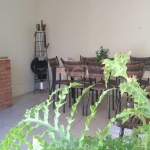 Casa no Centro de Gravatai de 2 dormitórios e vaga