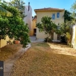 Casa ampla com pátio no Bairro Cristal, com 4 quartos