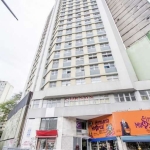 Vende Apartamento muito agradável, com 3 dormitórios, 63 m² de área privativa, cozinha e banheiro social. De frente com vista, arejado, iluminado e ensolarado. Todas as peças muito amplas. Excelente e