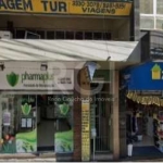 Sala comercial bem localizado no bairro Bom Fim, possui um banho, sala de espera e parede com divisória, já foi consultório de odontologia.&lt;BR&gt;Fica no segundo pavimento do primeiro andar, possui