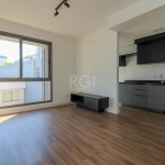 Artsy Residence&lt;BR&gt;&lt;BR&gt;Apartamento de 2 dormitórios, sendo uma suíte. Sala ampla com living para dois ambientes, churrasqueira e vaga escriturada.&lt;BR&gt;&lt;BR&gt;Infraestrutura:&lt;BR&