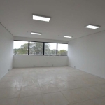 Vendo sala comercial com 37m² de área privativa, 1 vaga de garagem e uma linda vista da região que mais cresce na cidade, a Zona Sul. Local ideal para uma rede de&lt;BR&gt;negócios, tendo um Hall de e