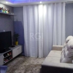 Lindo apartamento reformado e equipado com 3 dormitórios com 1 vaga de garagem rotativa, ótima localização ao lado do Barra Shopping, 2 km do centro, condomínio com salão de festas com churrasqueira. 