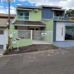 Casa para Venda em Pinhalzinho, Centro, 2 dormitórios, 3 banheiros, 2 vagas