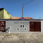 Casa nova com piscina em Mongaguá