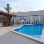 Linda casa com piscina próximo ao Mar em Itanhaém