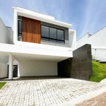 Casa de luxo com 4 suítes e piscina em condomínio fechado - Portal do Aeroporto