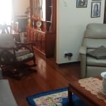 Vendo linda casa com 480 m2 no Méier