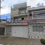 Sobrado para locação no Tatuapé, São Paulo-SP: 3 quartos, 1 suíte, 2 salas, 3 banheiros, 4 vagas de garagem, 220 m².