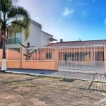 Casa no centro de Piçarras. De R$730 mil Por R$ 685 mil