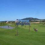 Terreno Costão Golf, 829m2 , plano . Estrutura de condomínio .