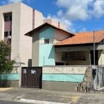 Casa de 280m2 com 4 Quartos + DCE, nos Bancários