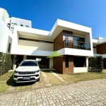 Excelente Casa a venda no Condomínio Quintas do Bosque, Buraquinho, 240m², 4/4, 3 Suítes. Piscina Privativa e Espaço Gourmet climatizado. R$ 1.200.000