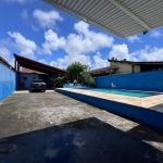 Casa com  3 dormitórios, possui 1 suíte, piscina e um excelente espaço, para Venda no bairro Umuarama,