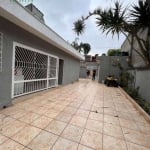 Casa Térrea com 03 dormitórios | Frente para 2 ruas