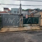 Terreno plano à venda de 241m², com sobrado no local a uma quadra da Avenida Imirim.