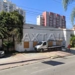 Prédio Comercial em Santo André; Com 1.451m², 12 salas, 5 banheiros e 15 vagas.