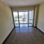 Apartamento à venda na Parada Inglesa, com varanda, 2 dormitórios e 1 vaga.