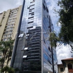 Sala comercial à venda de 33m², com elevador, 2 banheiros e 1 vaga. Em Santana.