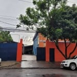 Galpão para Locação no bairro da  Barra Funda, de 1250m². Com 60 vagas de garagem e 5 banheiros.