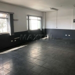 Sala Comercial na Região de Santa Teresinha com 72m², com 2 salas e 1 banheiros.