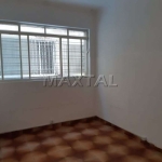 Apartamento 50M²,  Vende em Santana, 1 dormitório, banheiro e quintal. 5 minutos do Metrô Santana.