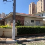 Casa Térrea à venda de 306m², com 3 dormitórios, 1 suíte, 3 vagas, em Santana.