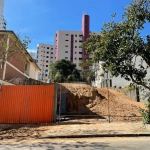 Terreno na Água Fria, de 676,80m². Local de movimentação intensa de pedestres;