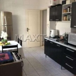 Apartamento com 90 m² em Santana com 4 dormitórios, sala ampla, cozinha e banheiro. Vende-se