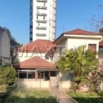 Sobrado à venda 3 dormitórios, 3 banheiros, e 2 vagas. De 314 m², na Vila Maria Alta.