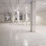 Loja ampla em no centro comercial de Santana com 715m², toda em piso frio, 4 banheiros,