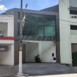 Loja com 600m², para locação na Braz Leme, com dois andares e 2 banheiros.