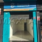 Loja de 30m², com banheiro, em travessa da Voluntários da Pátria, próximo ao metrô.