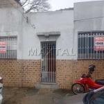 Casa térrea em Santana, com 2 dormitórios, sala, cozinha, banheiro, lavanderia e quintal.