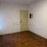 Apartamento 70m² a venda em Santana, 2 dormitorios, 1 banheiro, sem vaga de garagem