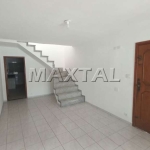 Sobrado na Parada Inglesa, 104m², 3 salas, 2 vagas. Para vender rápido!