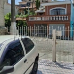 Casa à venda na Água Fria de 90m². Com 2 dormitórios, 2 banheiros e 1 vaga. Sobrado tipo germinado.