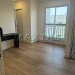 Apartamento para locação com 38,40m², 2 dormitórios, sala, sacada, e 1 vaga de garagem.