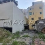 Terreno comercial no bairro de Santana, 524 metros quadrados, com casa antiga.