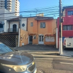 Casa Comercial e 2 banheiros para Alugar na Água Fria,  2 salas e 3 vagas, de 150 m².