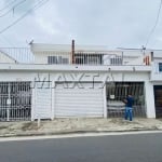 Casa para locação no Jaçanã de 55m². Com 2 dormitórios, 1 suíte, sala e quintal, com vaga.