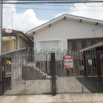 Casa para locação de 60m². Com 1 dormitório, sala, cozinha e com 1 vaga, na Vila Romero.